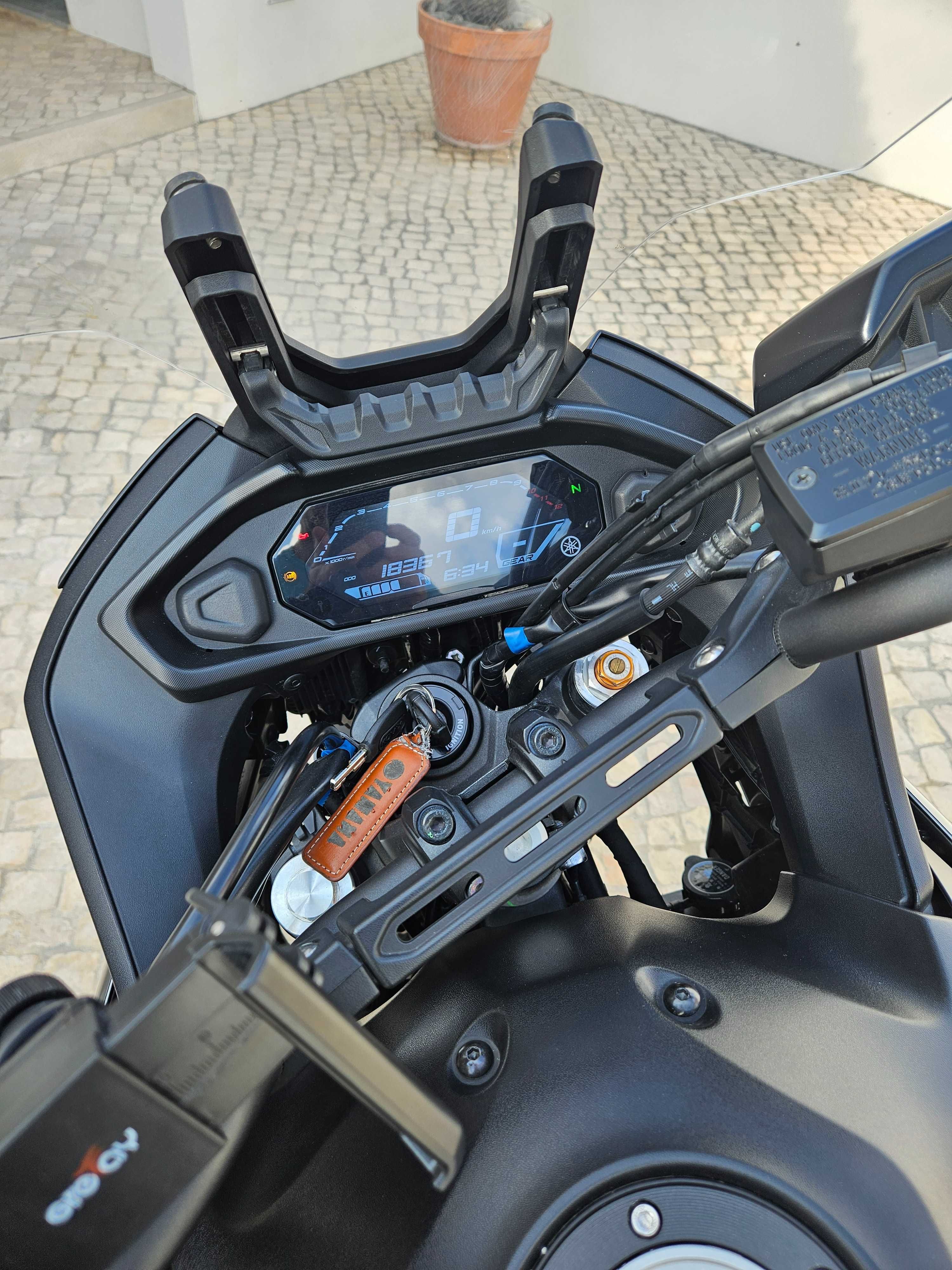 Yamaha tracer 7 de 2022, com 19000km