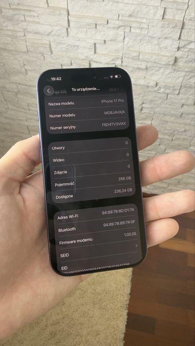 Nowy iPhone 17 pro 256 gb deep blue