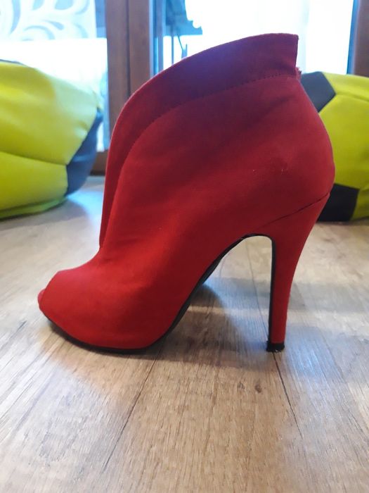 Buty szpilki damskie 37 CCC