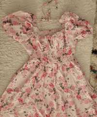 Dluga rozowa sukienka bufiasty rekaw