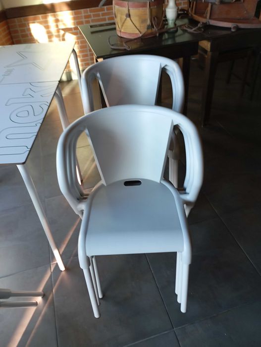 Mesas e cadeiras de esplanada