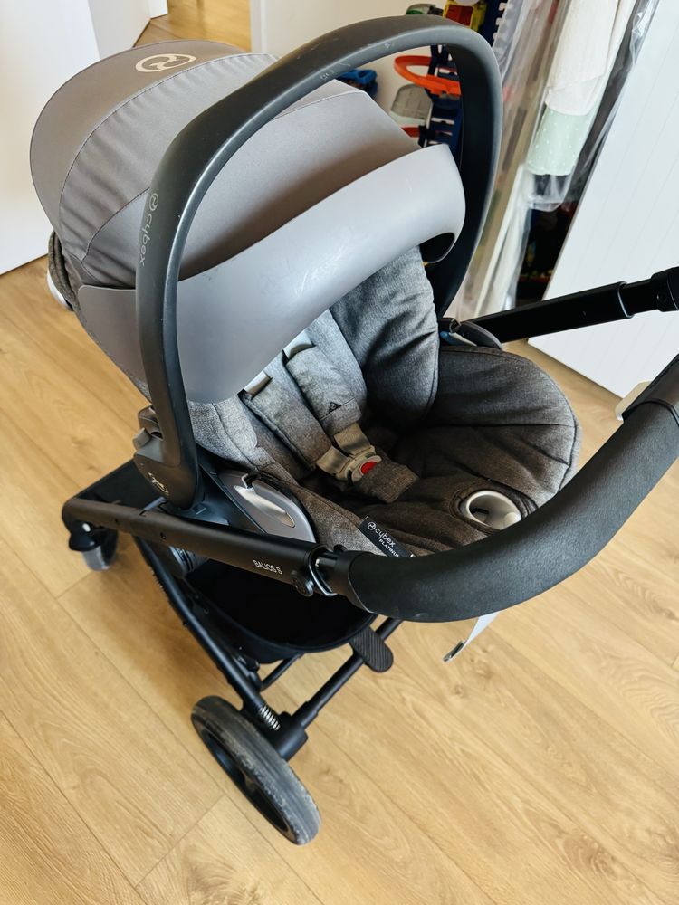 Ovo marca Cybex platinum com isofix
