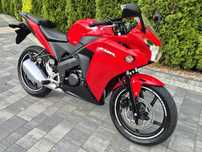 Honda Cbr 125 r jc50 Zadbana kat B a1