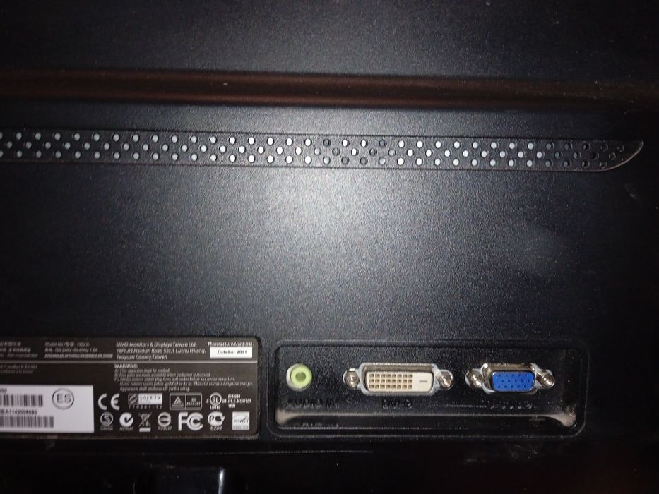 Продам недорого манітор в хорошому стані