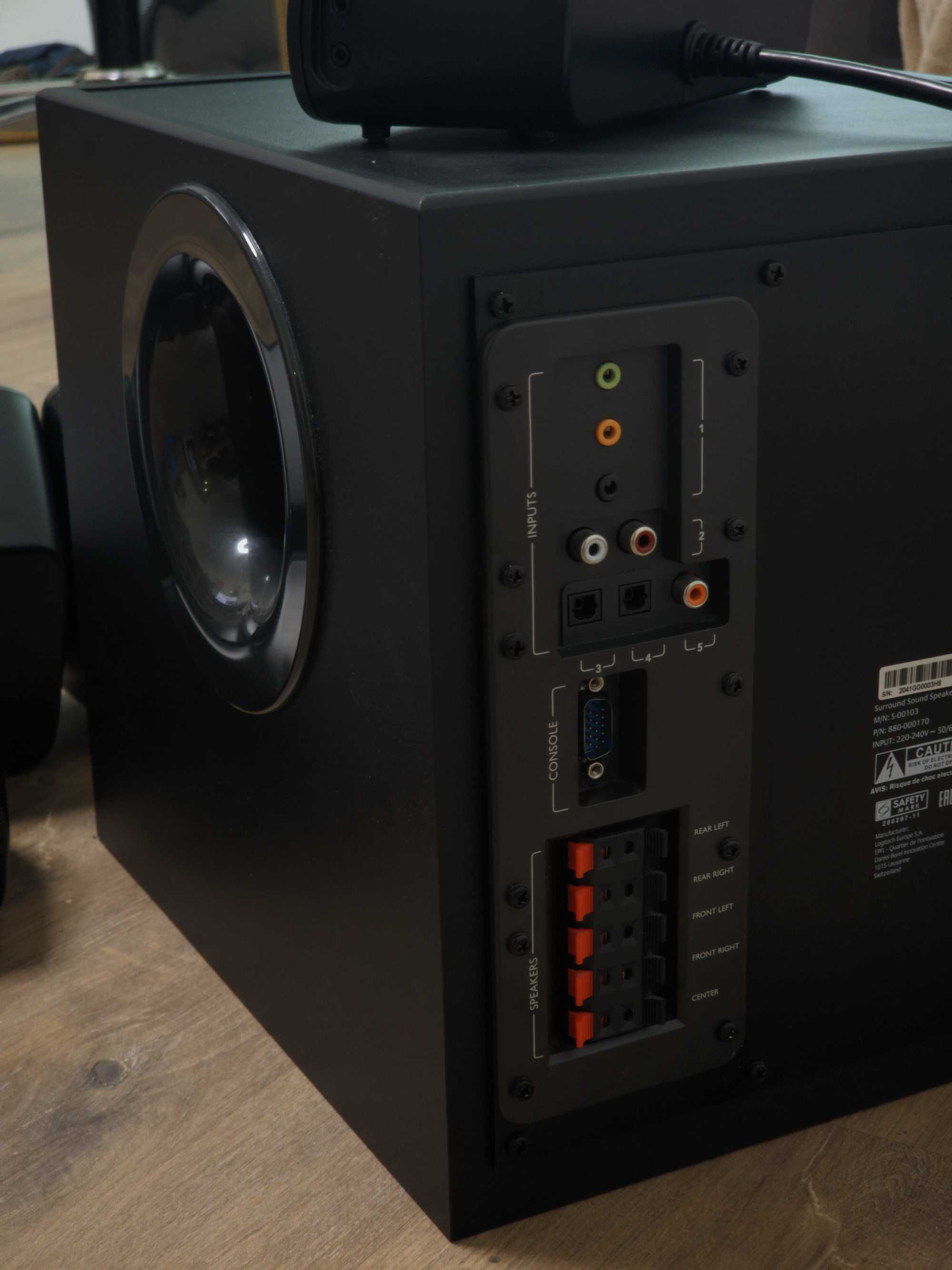 Колонки / Домашній кінотеатр 5.1 / Акустична система -  Logitech Z-906
