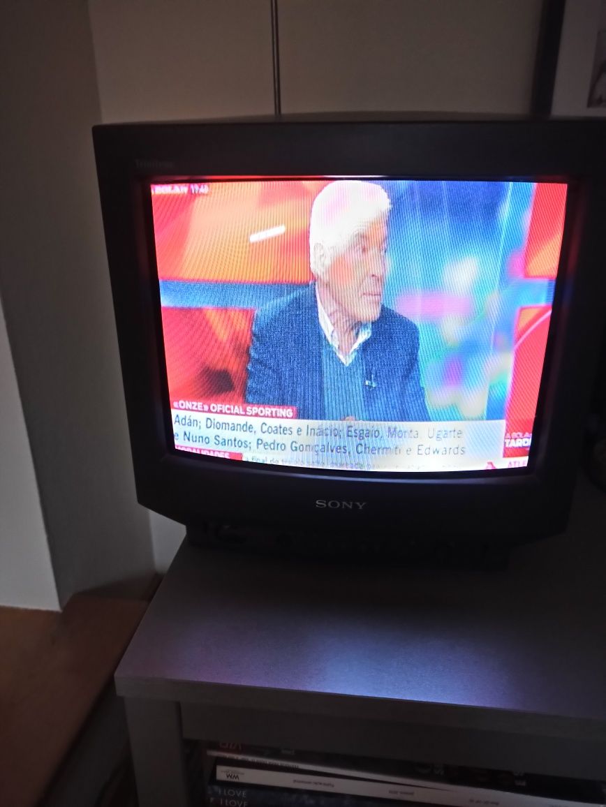 Televisão a funcionar