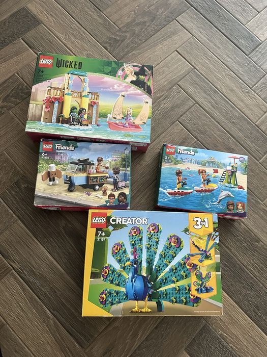 Zestaw lego 75681 i 42623 i 42606 oraz 31157