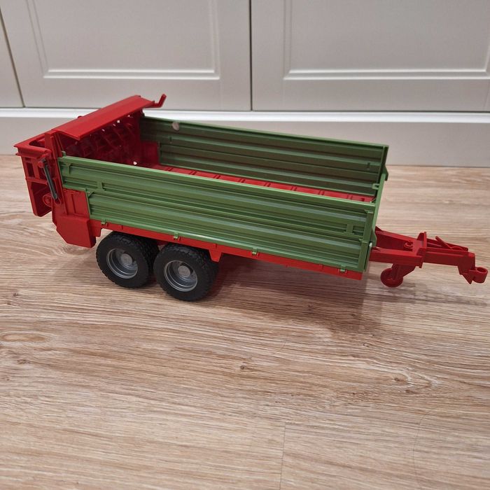 Zabawki bruder traktory