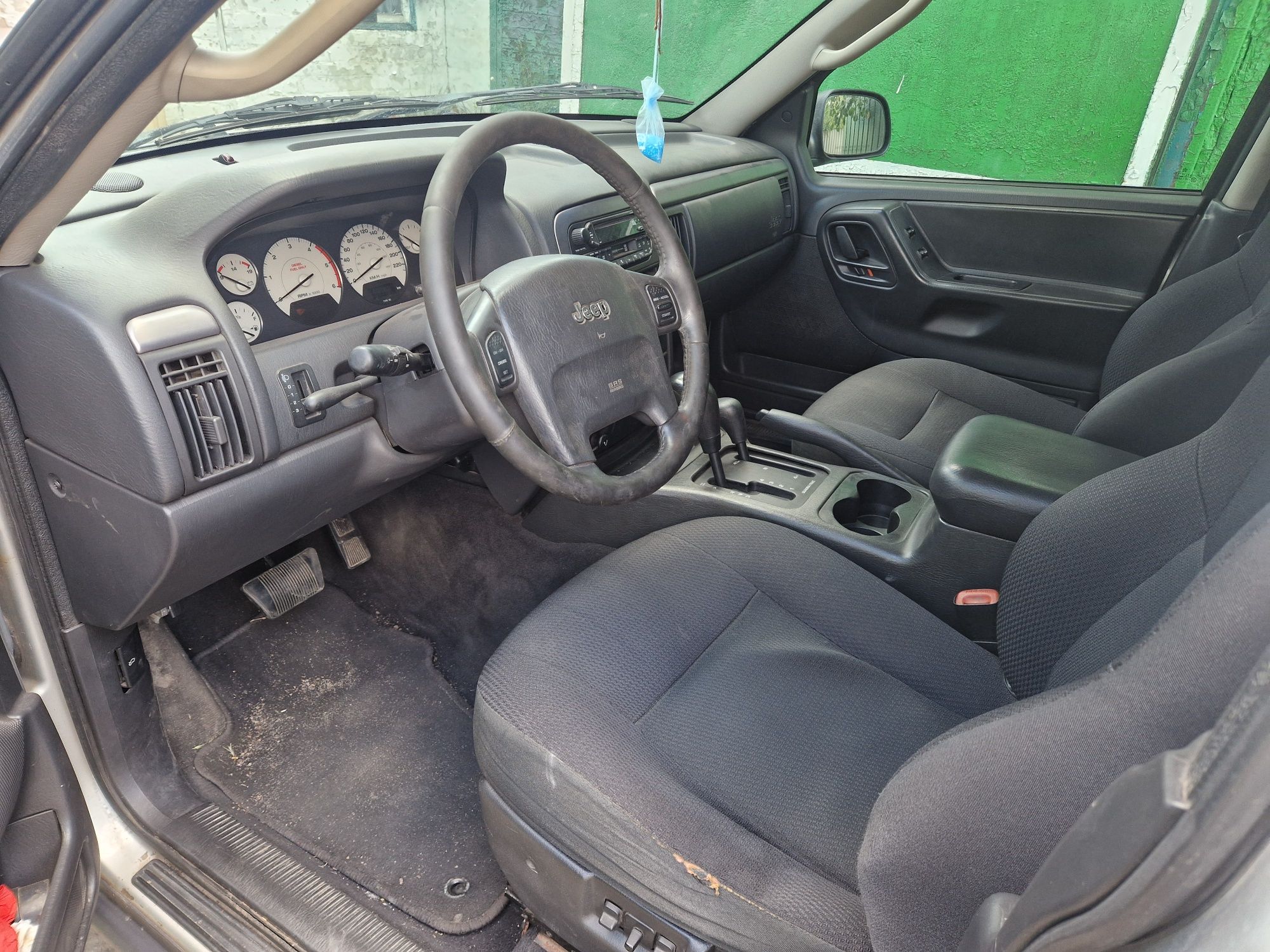 Продам jeep grand cherokee 2.7 crd