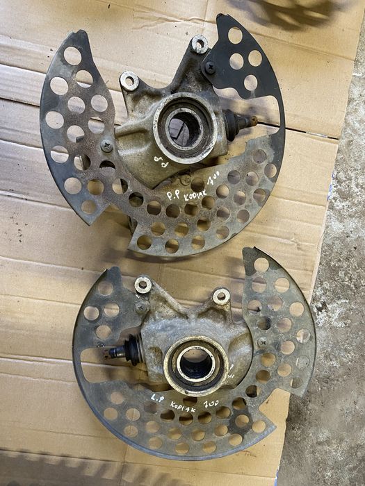 Zwrotnica przód lewa prawa tył lewa Yamaha kodiak 700 grizzly 700/550