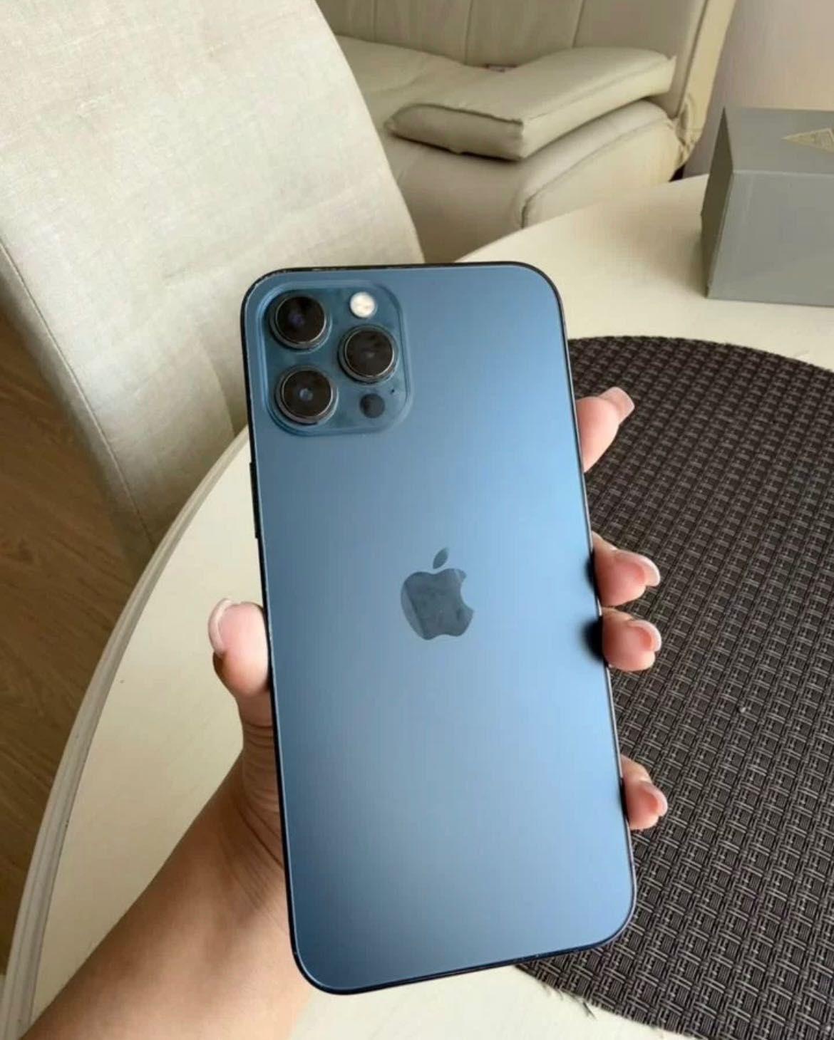 Продам iPhone 12 Pro Max 256