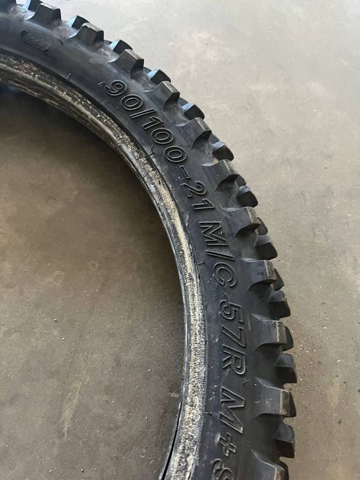 Гума X-grip 90/100 R21
