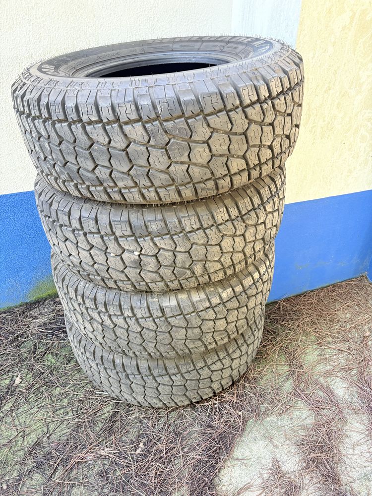 Pneus mistos 285
