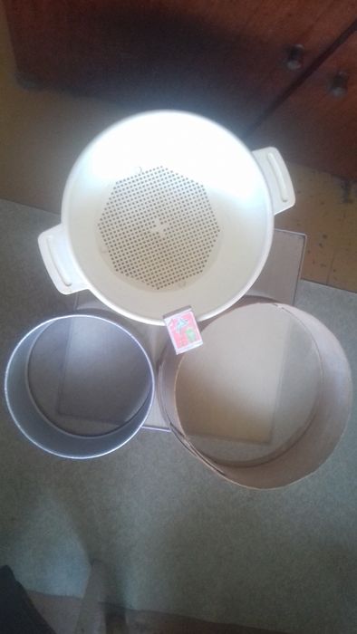 Сито пластиковое и деревянное