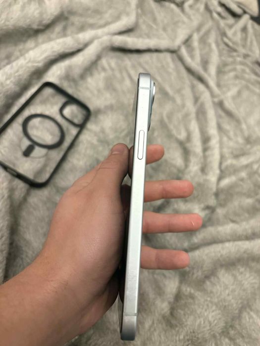 IPhone 15 PLUS 128GB +etui i folia na telefon