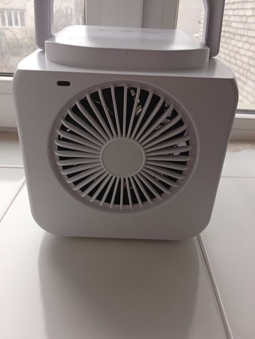 Настільний охолоджувач повітря