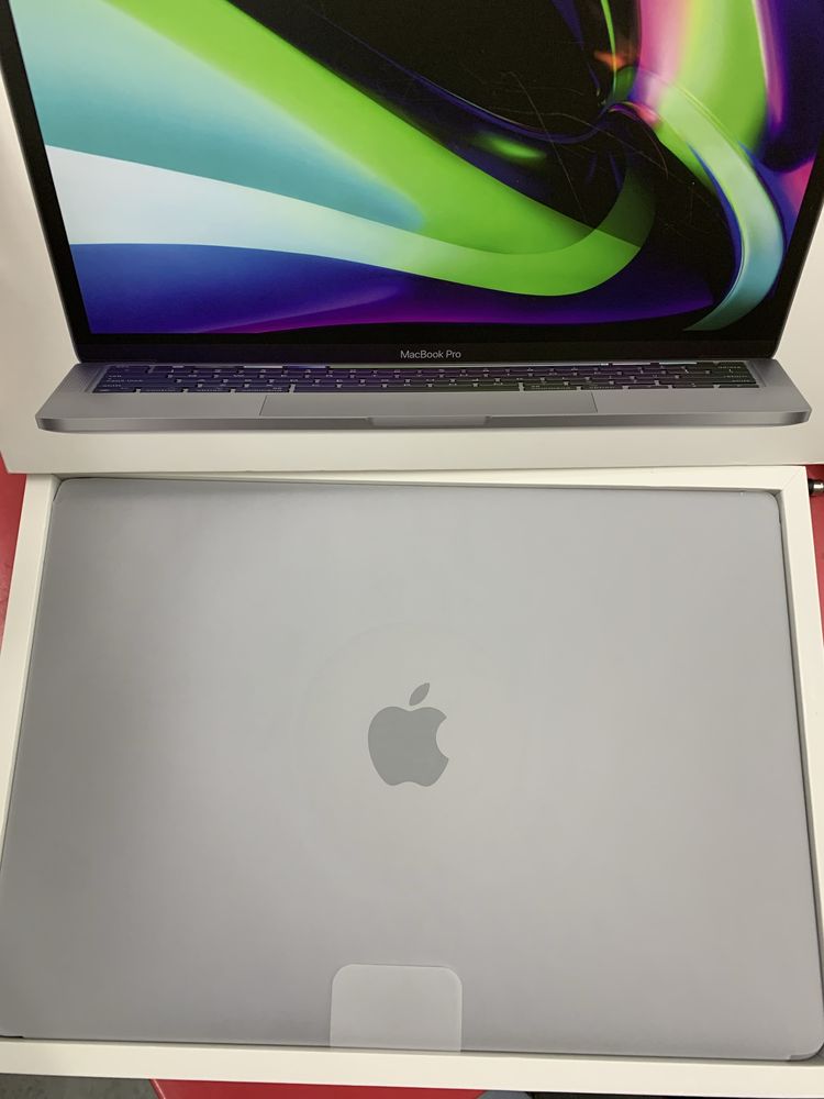 New MacBook Pro 13 M2 2022 16 / 256Gb