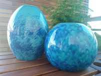 Jarras em tons de azul