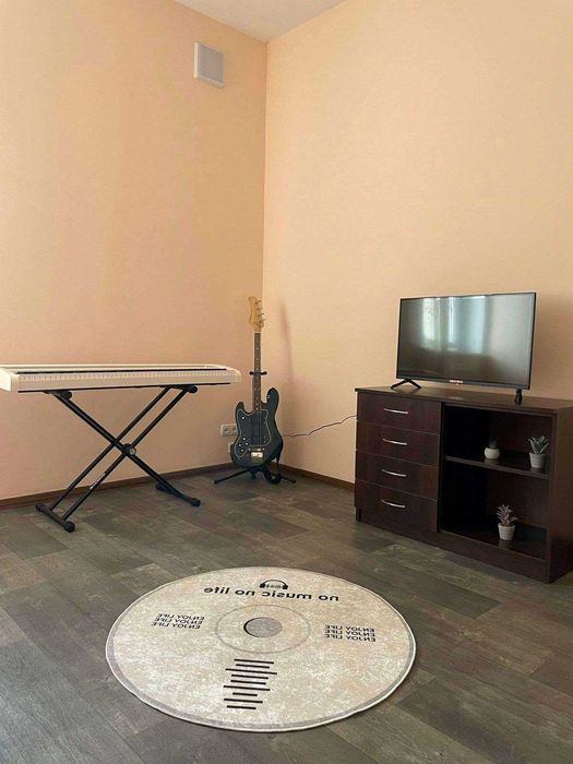 Здається 2-к квартира,Дніпровська набережна 13