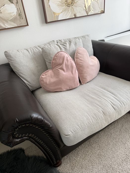 SOFA 2 lugares como nova  com capa extra