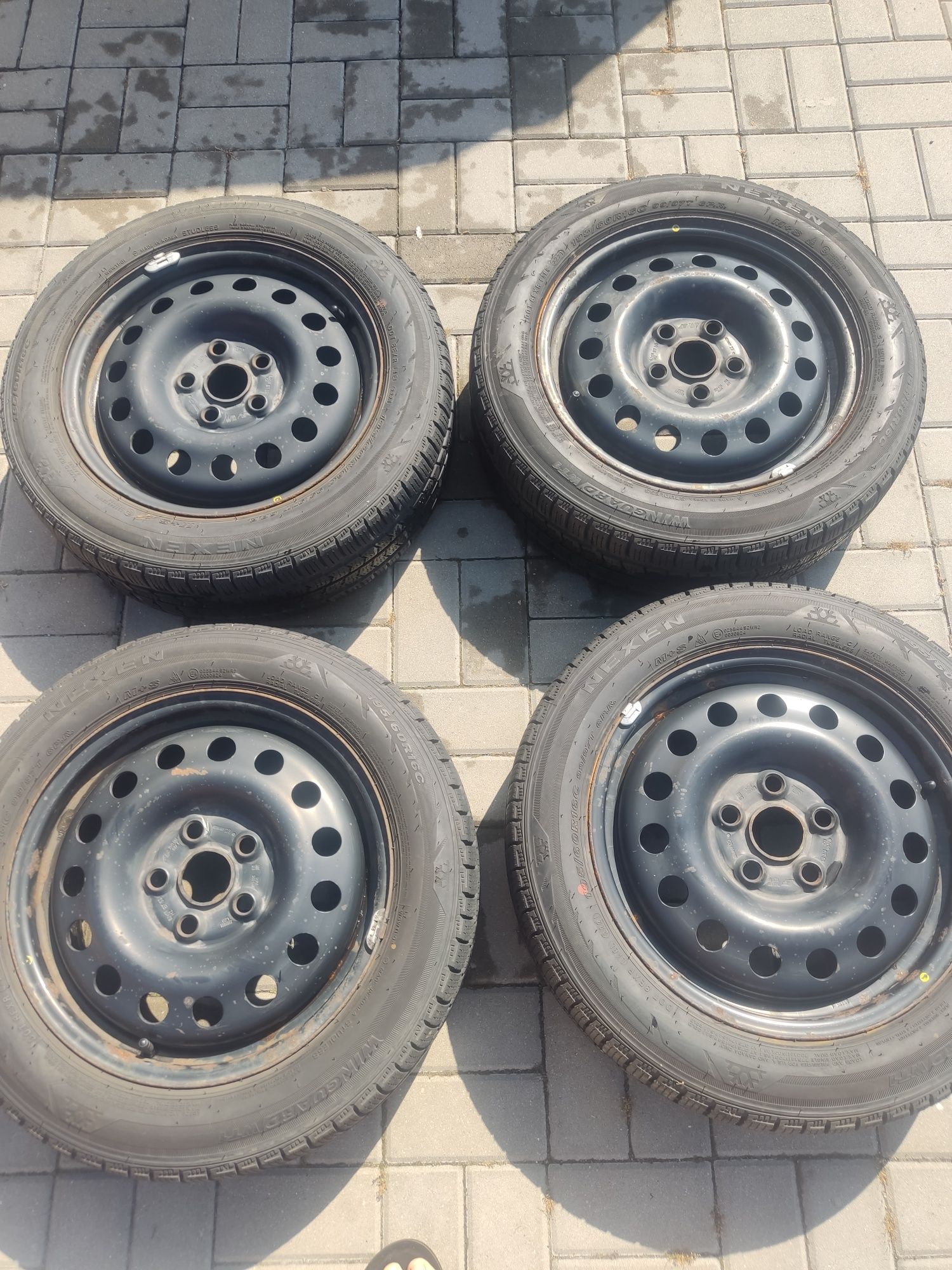 Koła zimowe 195/60/16C 5x112 et53