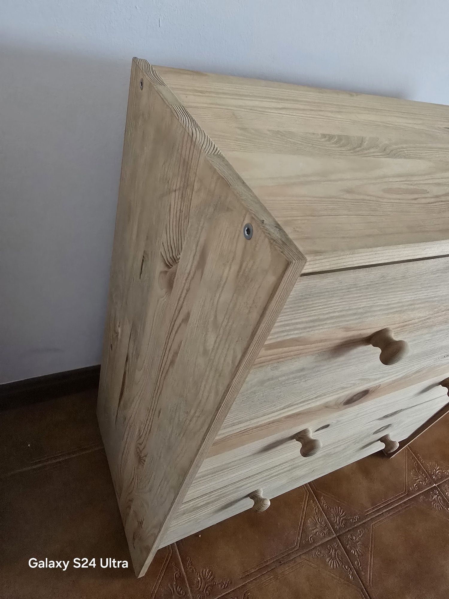 Comoda de pinho ikea