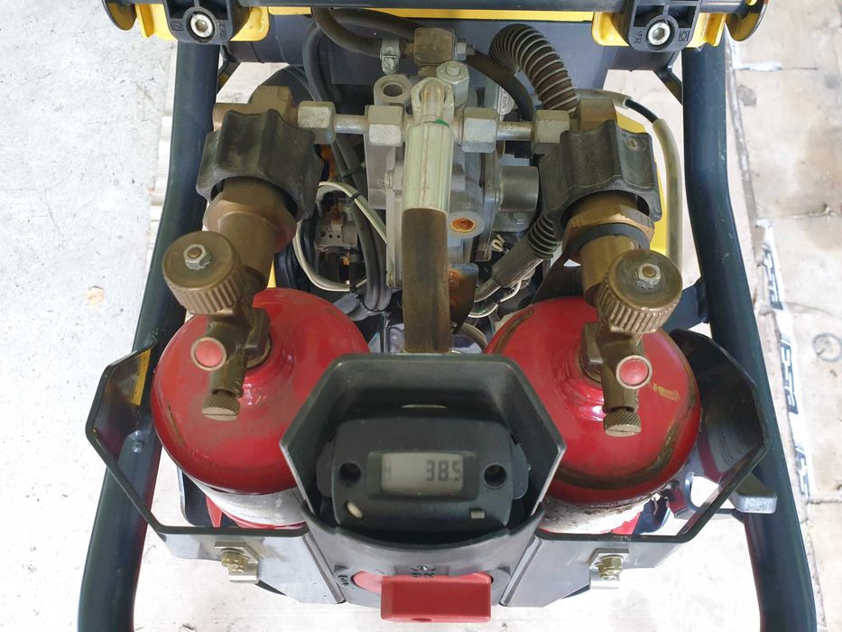 Вібронога. Газова трамбовка Bomag BT 65 G. Вібротрамбовка.