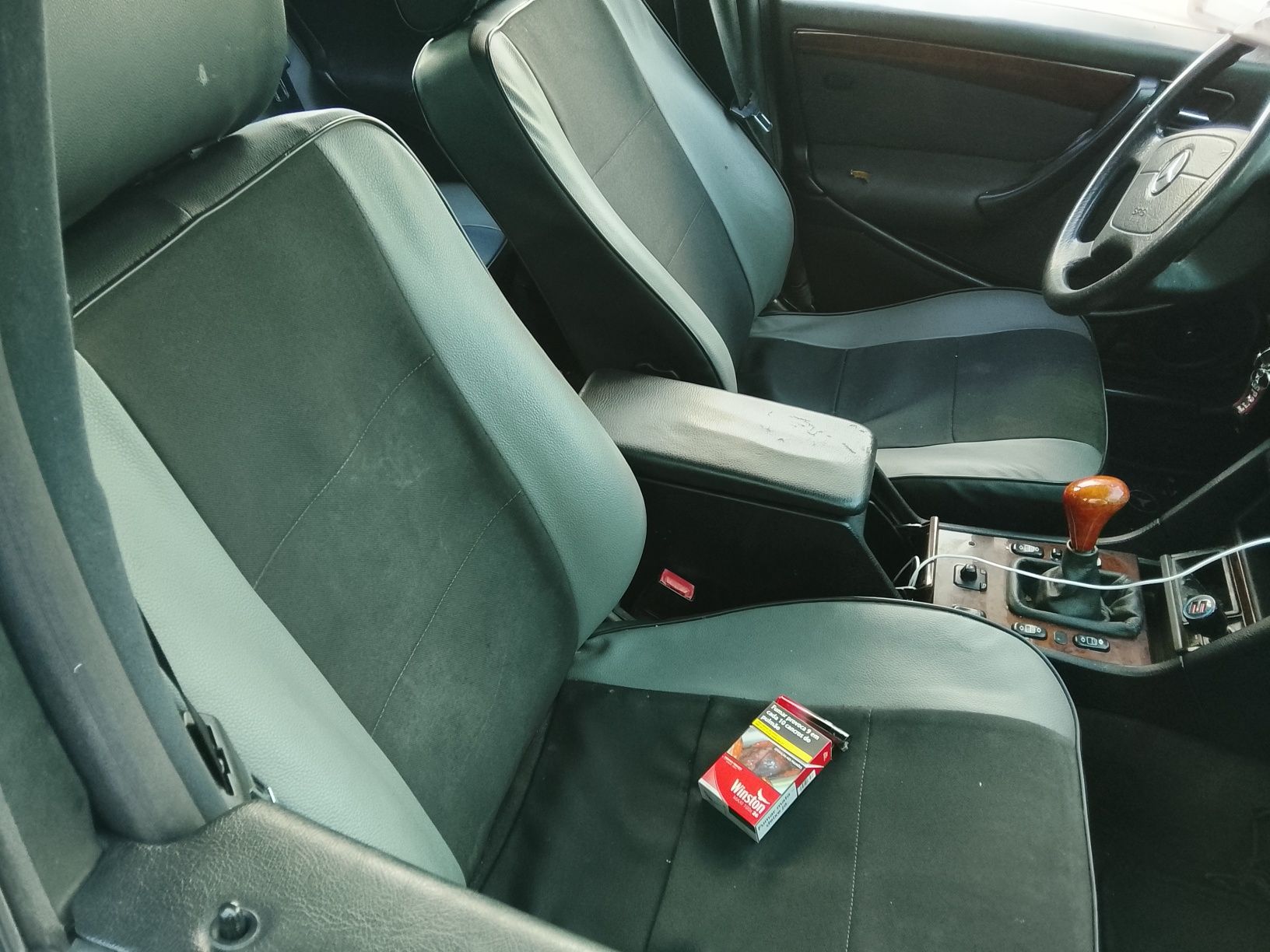 Mercedes c220 impecável
