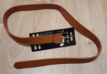 Pasek kobiecy S/M, Diverse