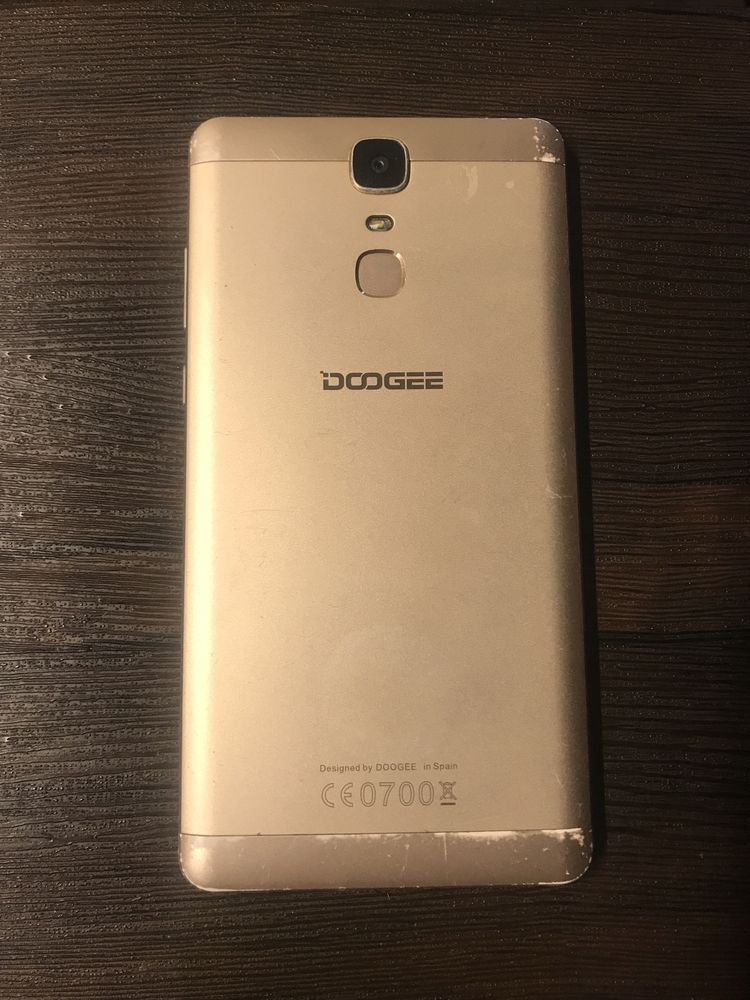 Телефон-планшет Продам Doogee Y6 Max в отличном состоянии