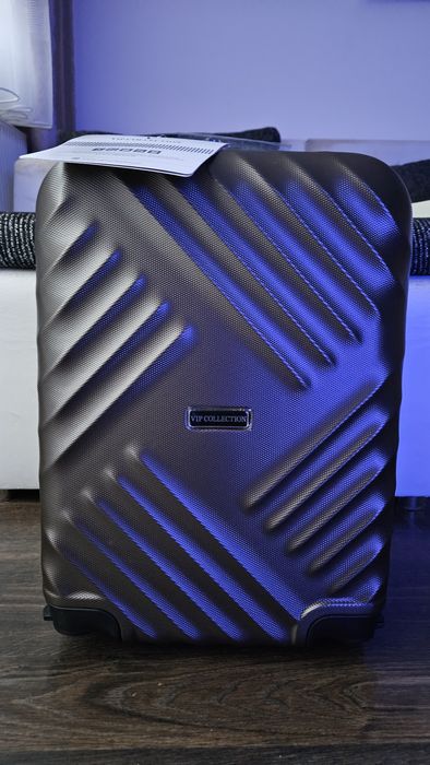 Nowa walizka VIP Collection Chicago 18"