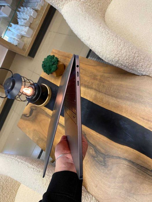 Ноутбук Apple MacBook Pro 13" i5/8/256GB Space Gray (MR9Q2) 2018