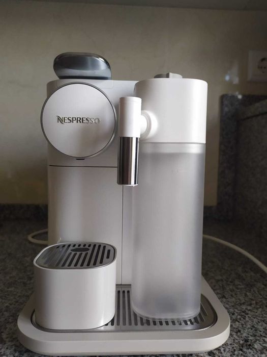 Máquina de Café Nespresso