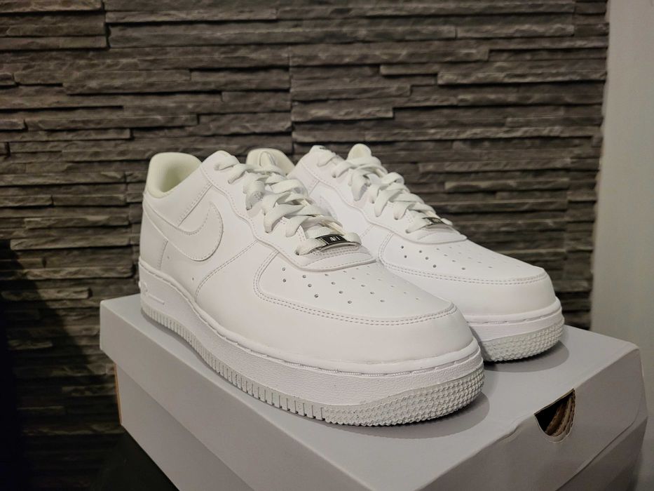 Nowe buty Nike Air Force 1 '07 Next Nature, białe, rozmiar 44,5