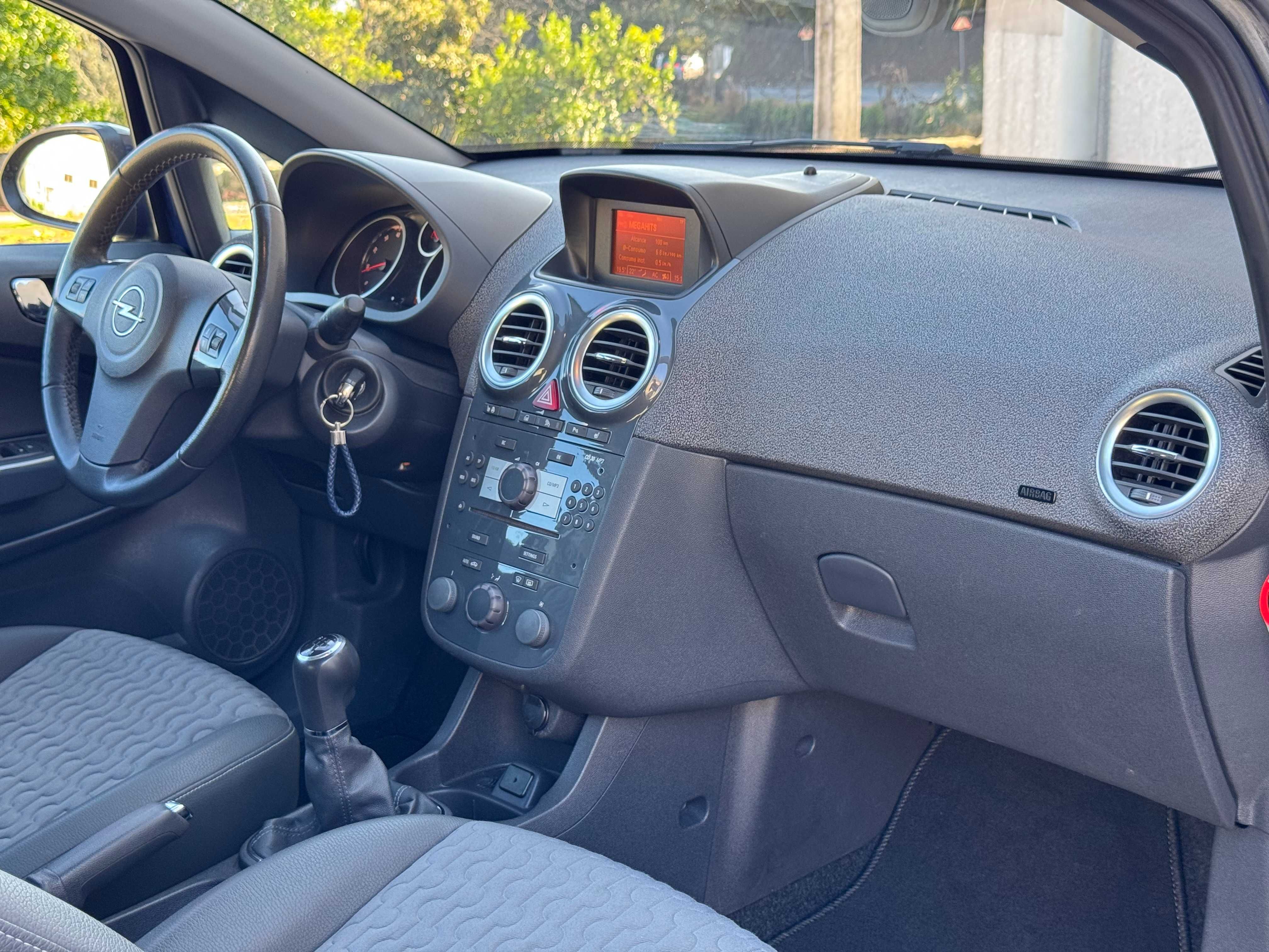 Opel Corsa 1.2 EcoFLEX Innovation