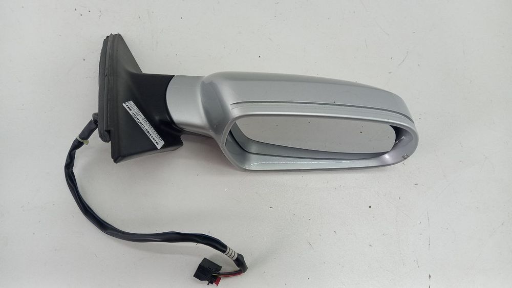 Зеркало правое Audi A4 B8 6 pin 2012 8K1857410AG