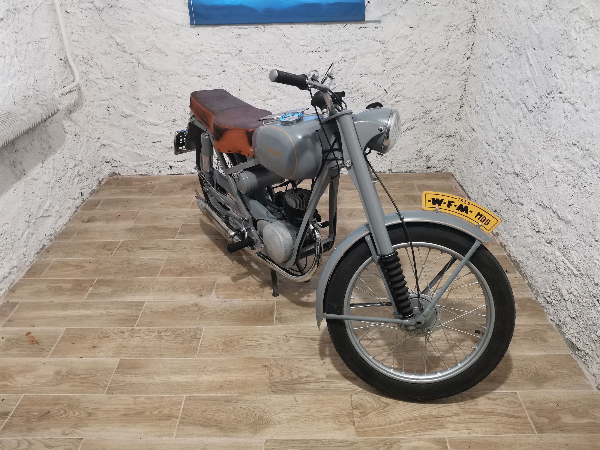 Wfm 1956r. Szara zarejestrowana ubezpieczona