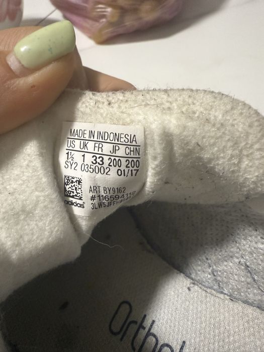 Кроссовки adidas 33 размера