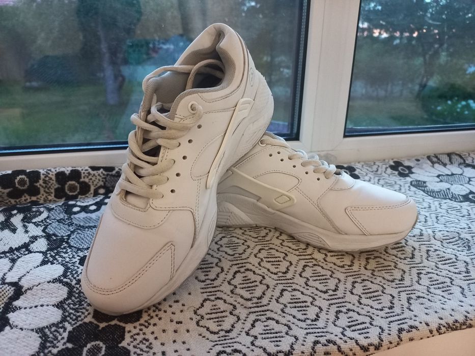 Кросівки для хлопця