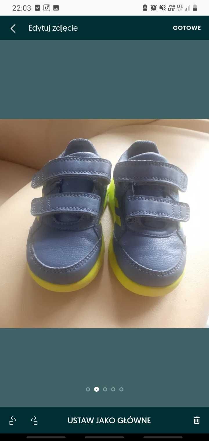 Buty chłopięce Adidas rozm. 22 stan idealny