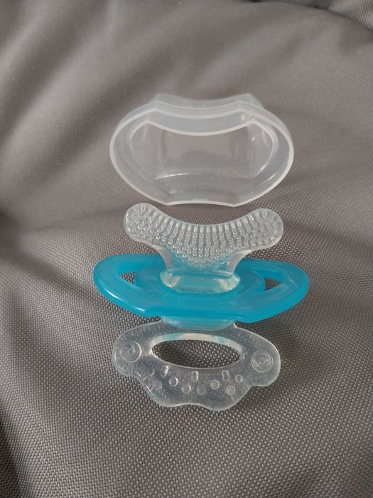 Gryzak silikonowy BabyOno niezastąpiony podczas ząbkowania!