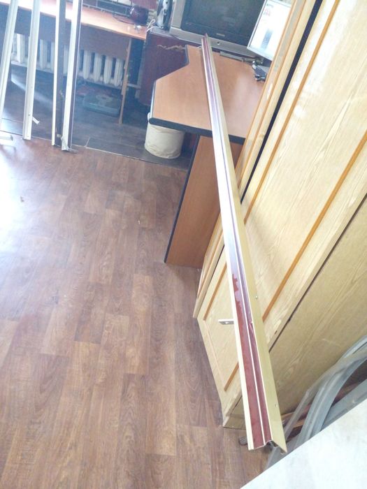 Продам карнизы алюминевые