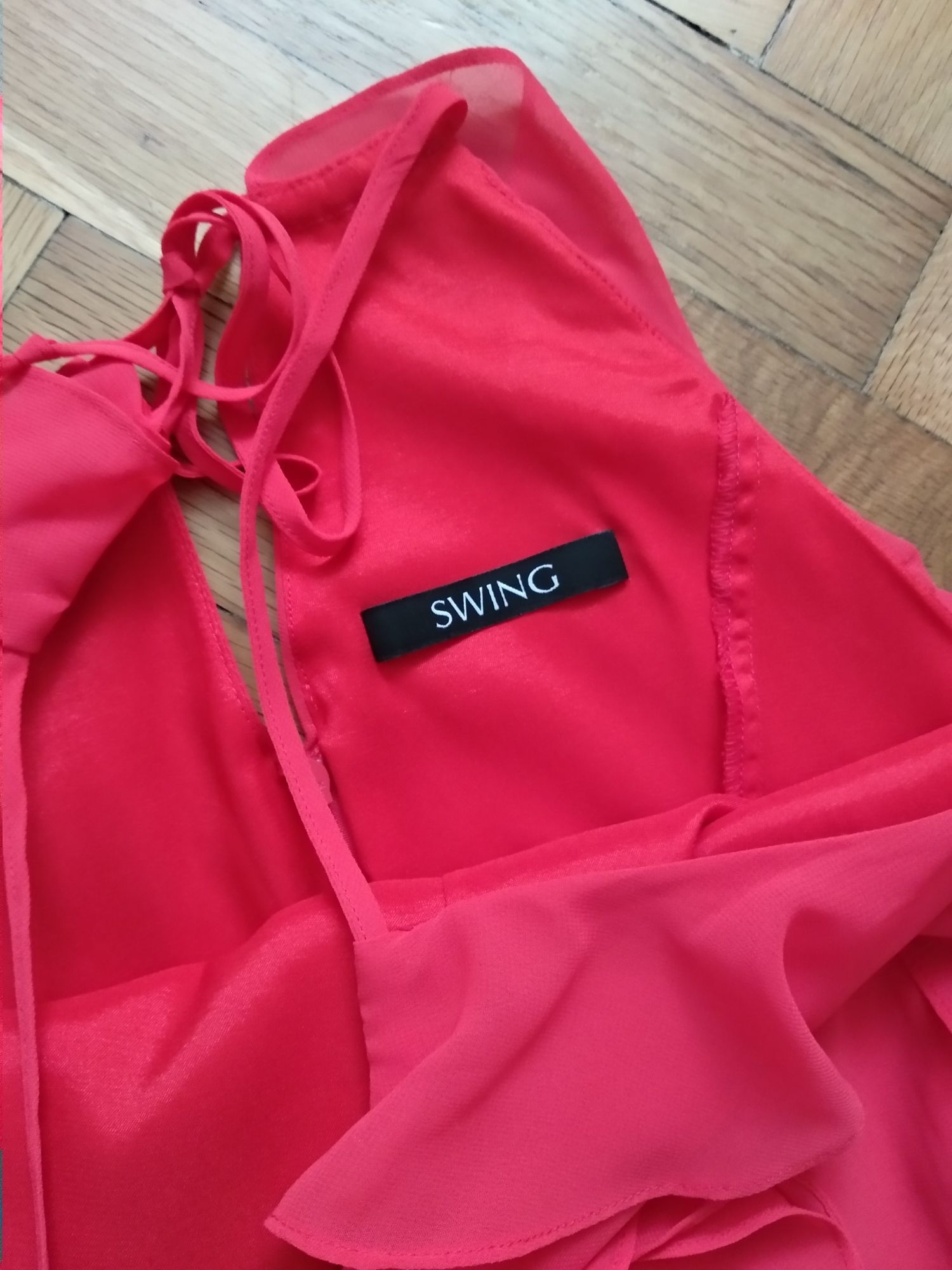 Sukienka koktajlowa Swing