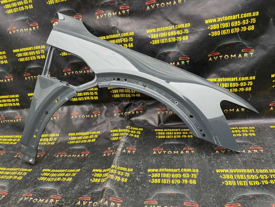 Крило праве Audi E-Tron оригінал Audi Etron 4KE821022C