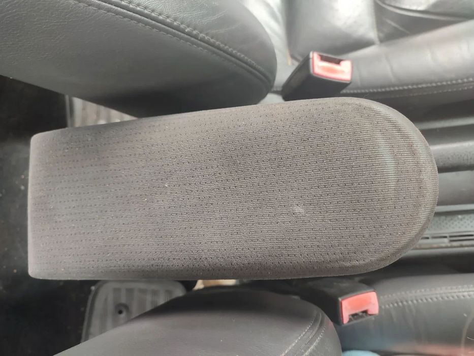 VW Passat B5 podłokietnik