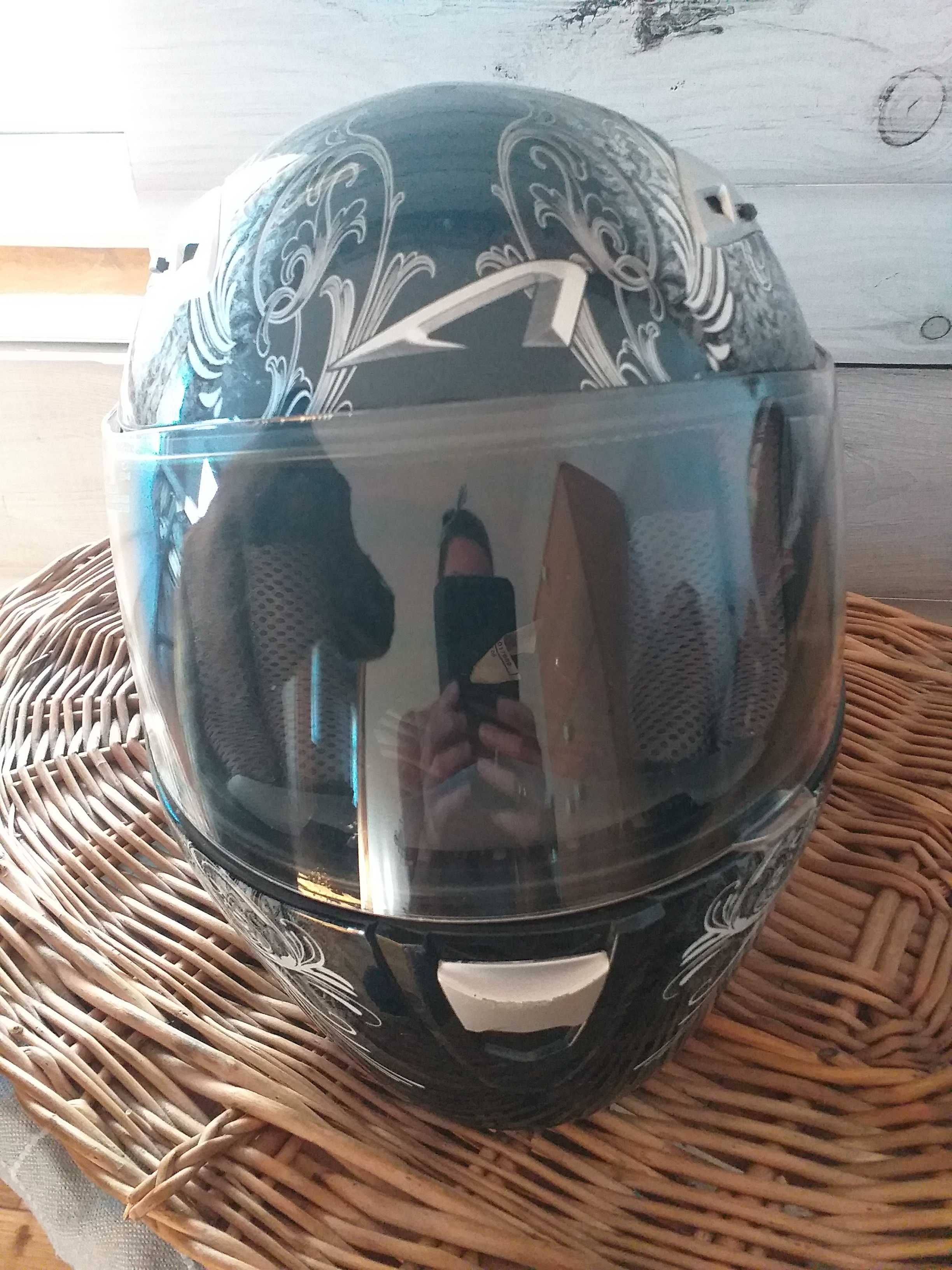 Kask damski moto rozm. 52