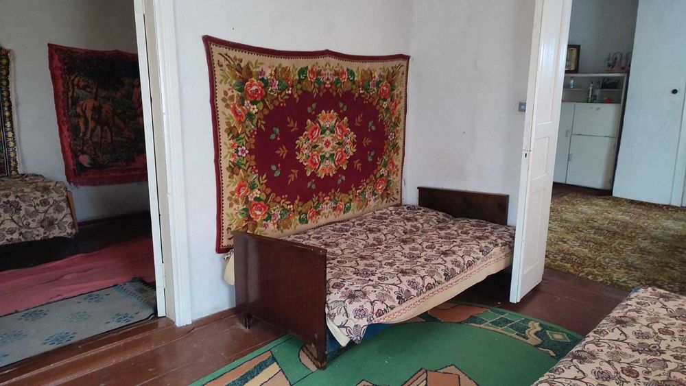 Продаж будинку 60м2, 4 кімнати, 43сотки. Власний вихід до річки.ID:201