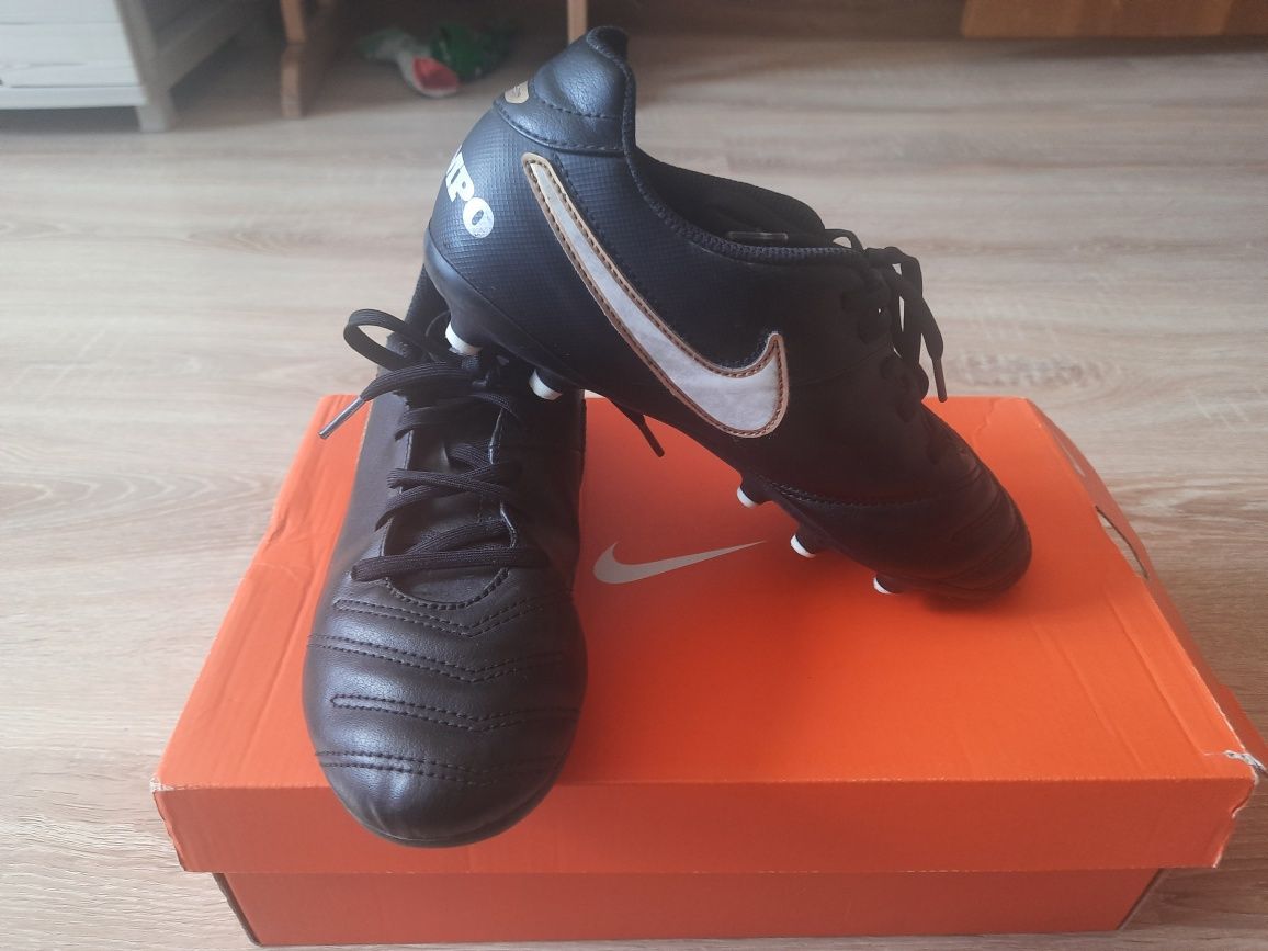 Бутсы Nike tiempo 38р 24см