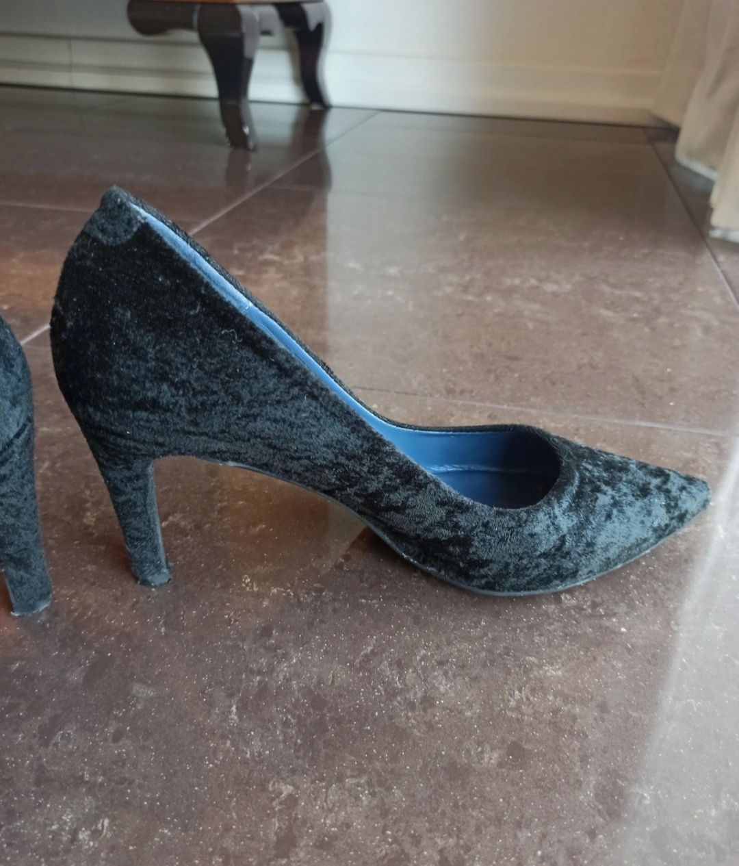 Buty czarne na obcasie obcasy 37 Perlato