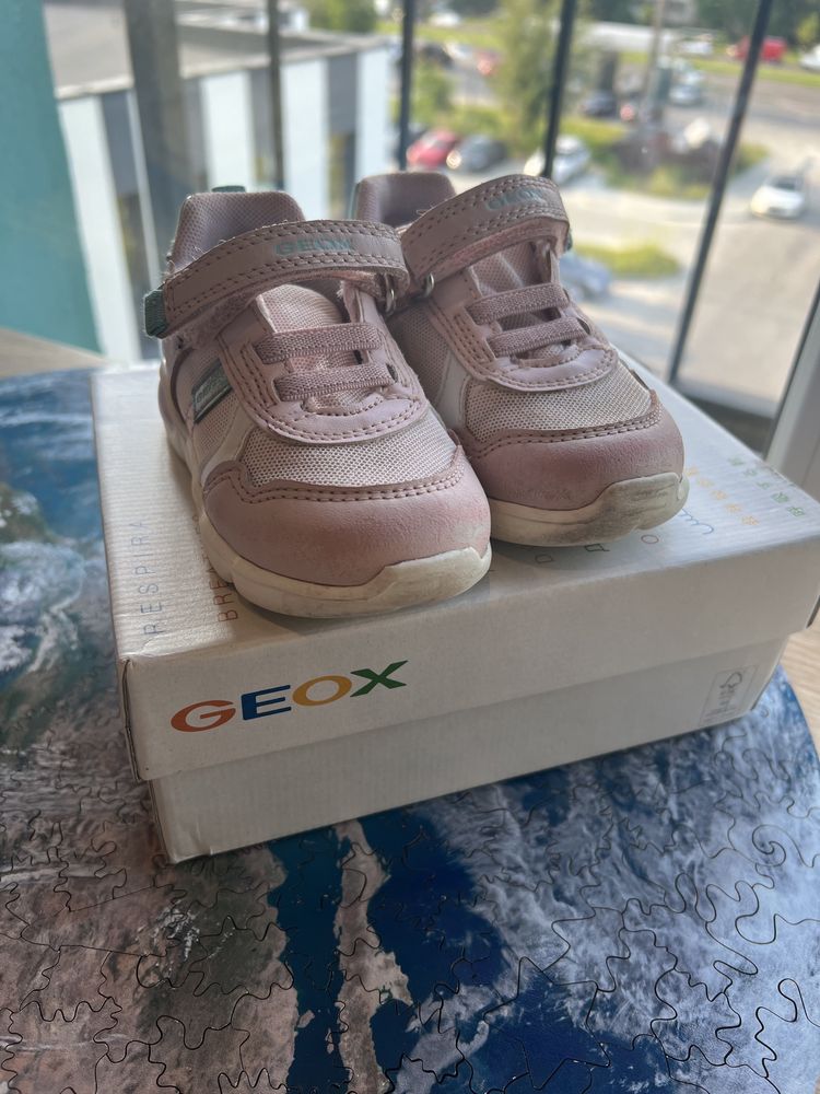 Geox кросівки дитячі 23